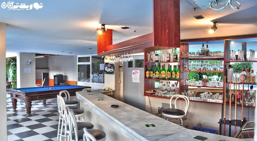 محوطه بار هتل	